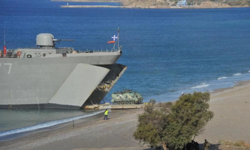 ΠΑΡΜΕΝΙΩΝ 2021 – Εντυπωσιακές εικόνες από την τελική φάση της μεγάλης διακλαδικής άσκησης